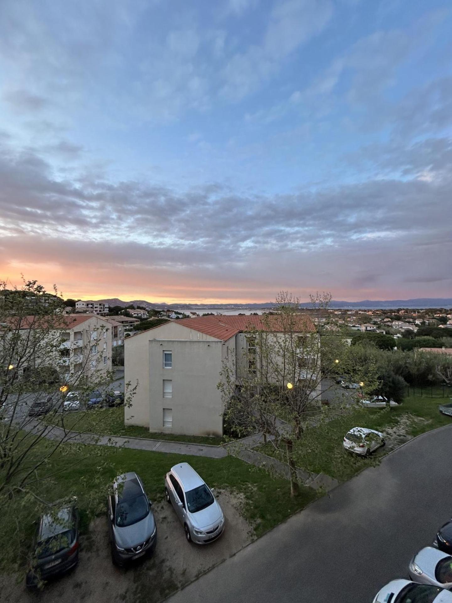 Superbe Duplex Refait A Neuf ! Apartman Hyères Kültér fotó